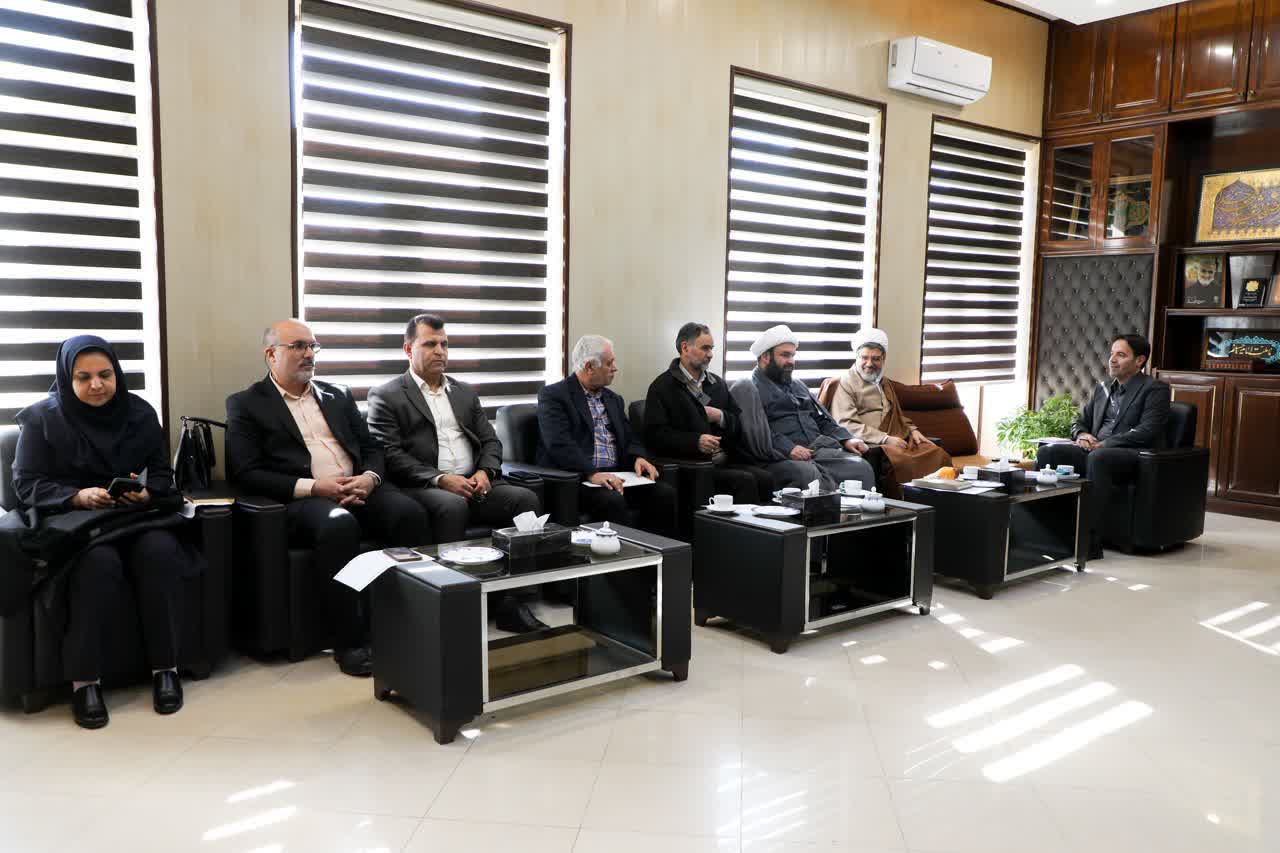 جلسه شورای اقامه نماز اداره کل امور مالیاتی اصفهان