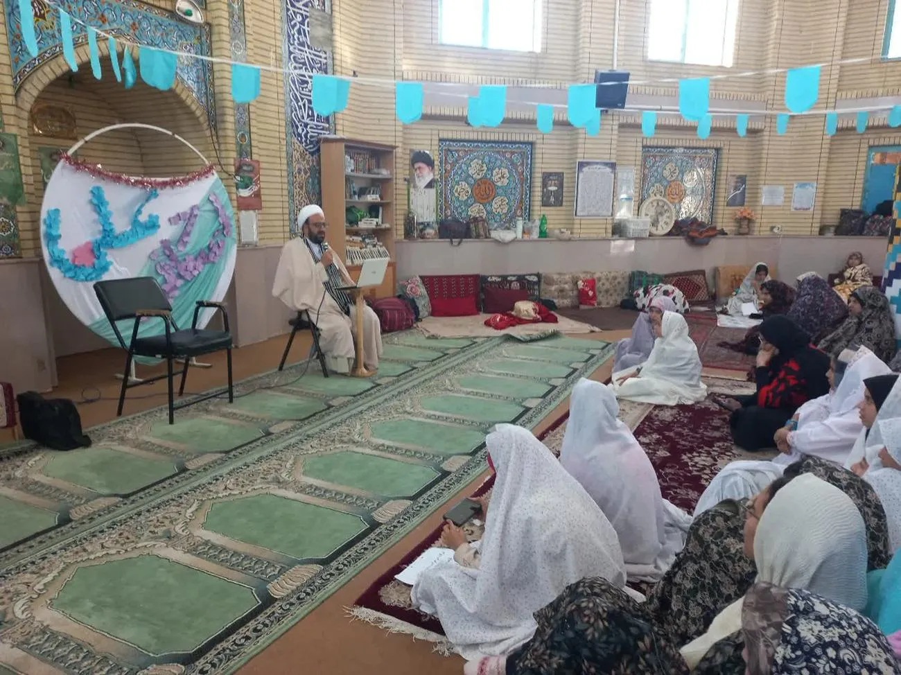 برگزاری نشستهای تخصصی نماز ویژه معتکفین چهارمحالوبختیاری