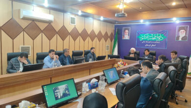 جلسه شورای اقامه نماز در اداره کل دیوان محاسبات استان لرستان با حضور مدیران و کارکنان.