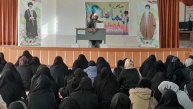 نشست خانواده و نماز ویژه مادران مدرسه کاشانی فریدن اصفهان