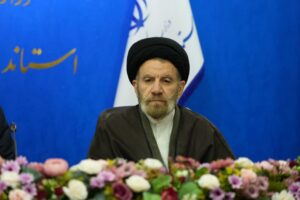 جلسه شورای اقامه نماز استان لرستان در سالن جلسات استانداری با حضور مدیران استانی