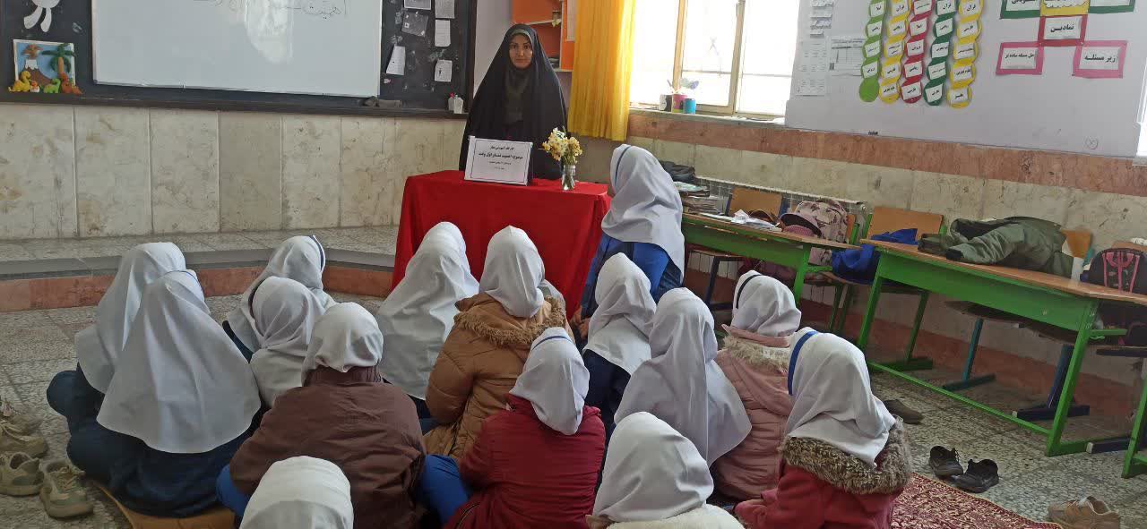 گفتمان نماز شناسی ویژه دانش آموزان دختر مدراس شهرستان درمیان برگزار شد