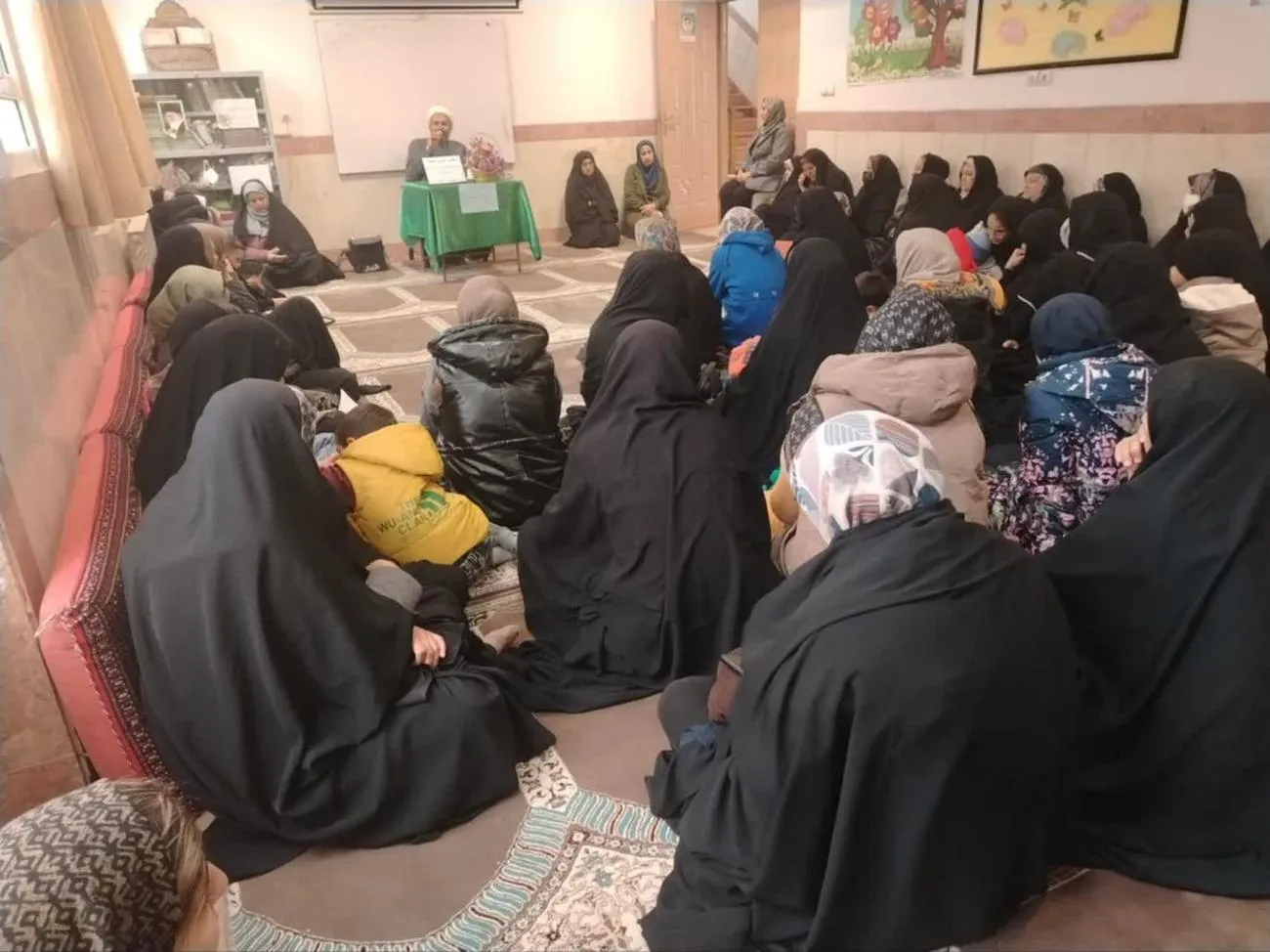 نشست توانمند سازی اولیاء در زمینه دعوت به نماز در مدارس شهرستان بیرجند برگزار شد