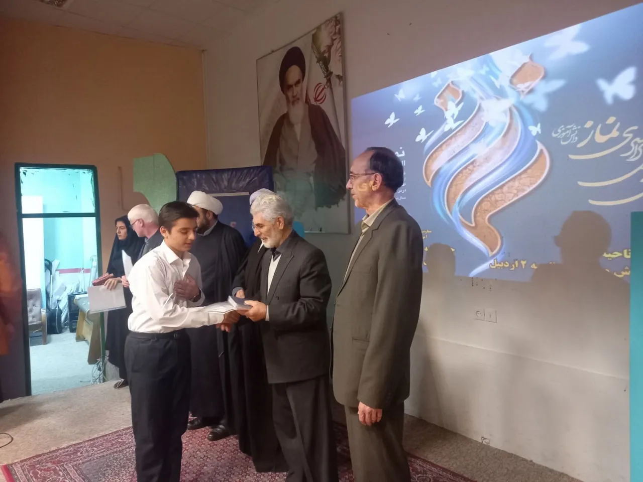 اجلاس نماز دانش‌آموزی ناحیه 2 اردبیل
