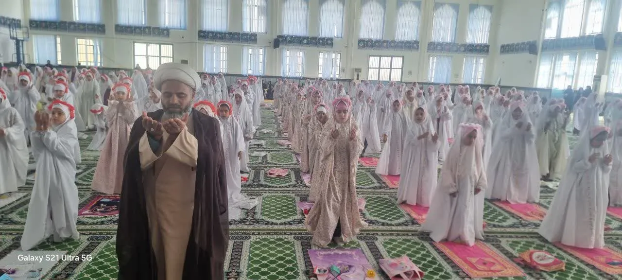جشن تکلیف دانش آموزان دختر در شهرستان چرام