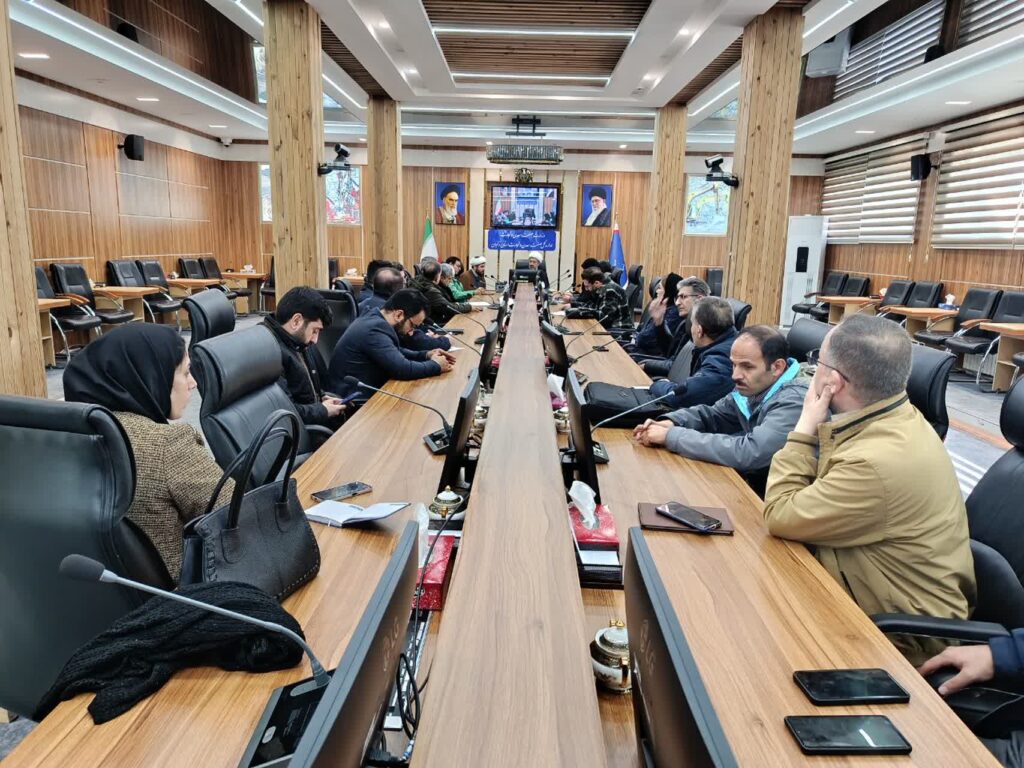 نشست دعوت وبرنامه ریزی اقامه نماز در واحد های صنعتی استان زنجان