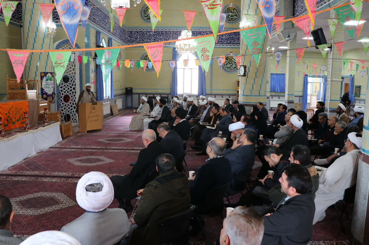 شورای اقامه نماز مجموعه دانشگاه علوم پزشکی زنجان برگزار شد