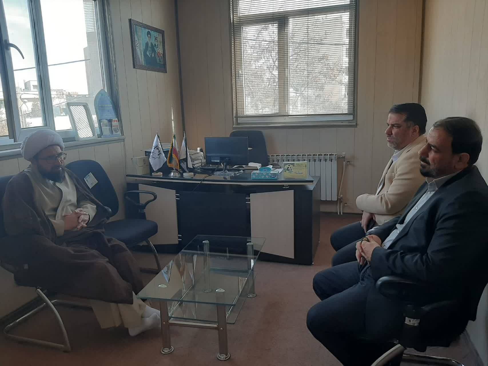 مدیر کل دیوان محاسبات استان با مدیر ستاد اقامه نماز استان مرکزی دیدار کرد