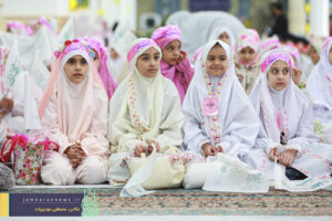 جشن تکلیف سه هزار دختر نومکلف قمی در مسجد مقدس جمکران برگزار شد