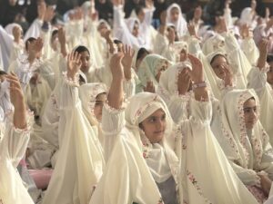 جشن تکلیف هزار نفری دانش آموزان زرین شهر شهرستان لنجان اصفهان