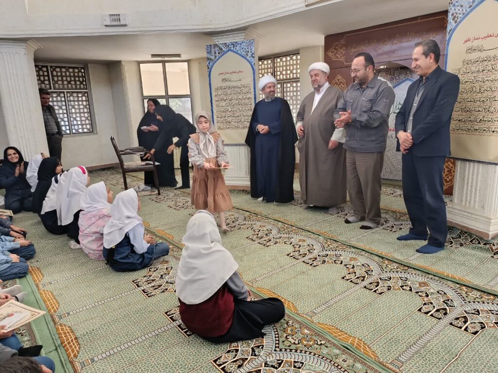 جشن تکلیف فرزندان کارکنان اداره کل آموزش فنی و حرفه ای زنجان برگزار شد