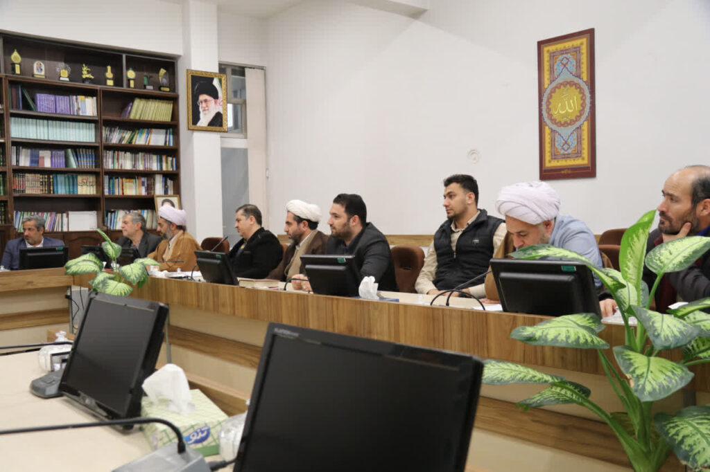 تأکید ستاد اقامه نماز کشور بر آسیب شناسی امر اقامه نماز در دیدار با نماینده ولی‌فقیه زنجان