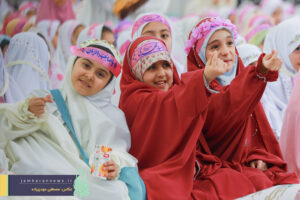 جشن تکلیف سه هزار دختر نومکلف قمی در مسجد مقدس جمکران برگزار شد