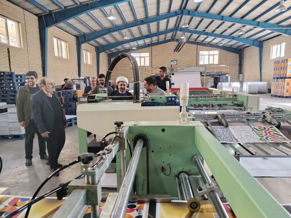 بازدید از نمازخانه شرکتهای امداد پخش زنجان و زرین دفتر