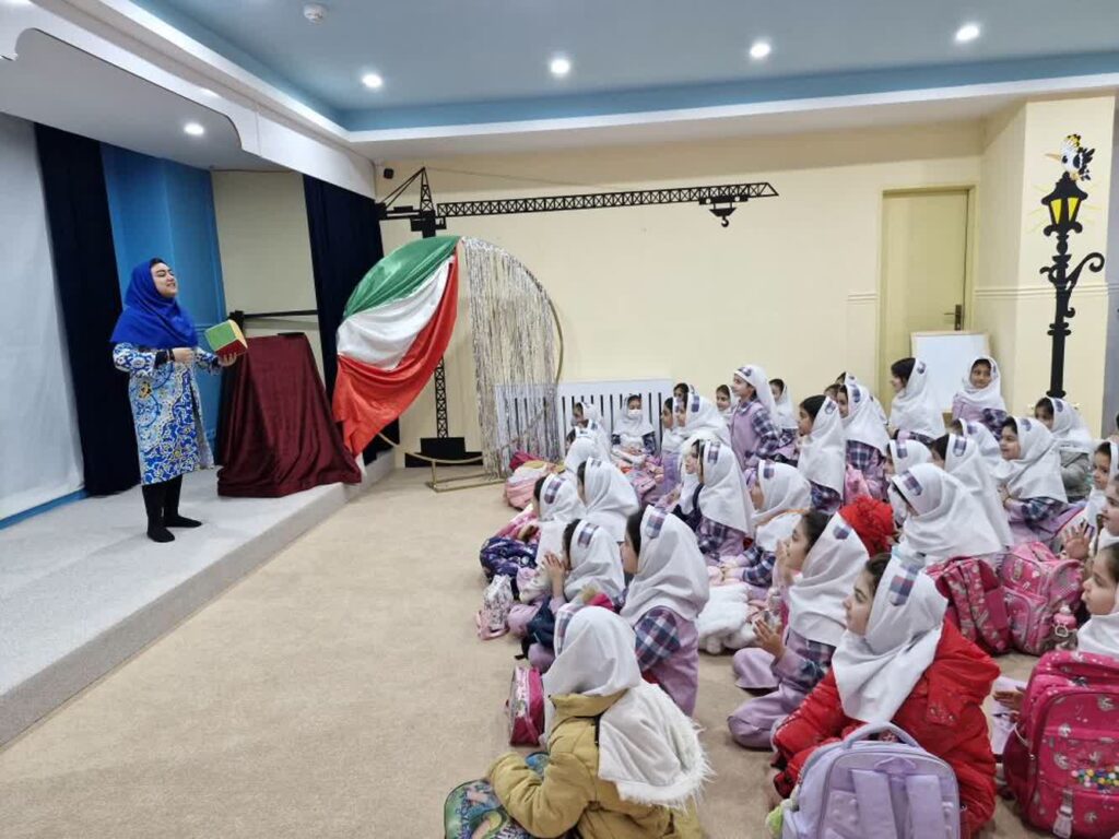 برگزاری دوره معنوی رمضان و نماز در بخش کودک کتابخانه موسوی زنجان