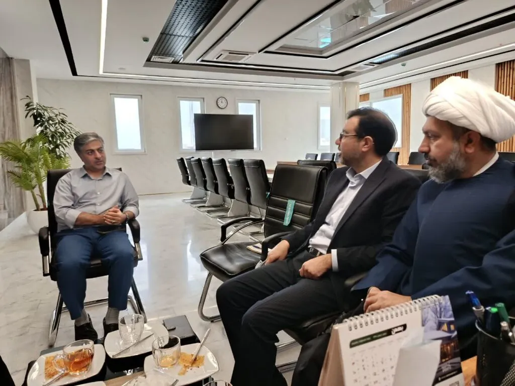 دیدار و تبریک انتصاب مدیر ستاد اقامه نماز با سپهری مدیر درمانگاه تازه تاسیس حضرت زینب (ع) زنجان