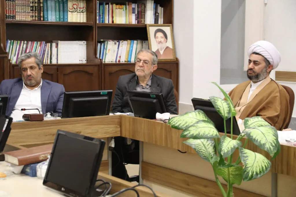 تأکید ستاد اقامه نماز کشور بر آسیب شناسی امر اقامه نماز در دیدار با نماینده ولی‌فقیه زنجان