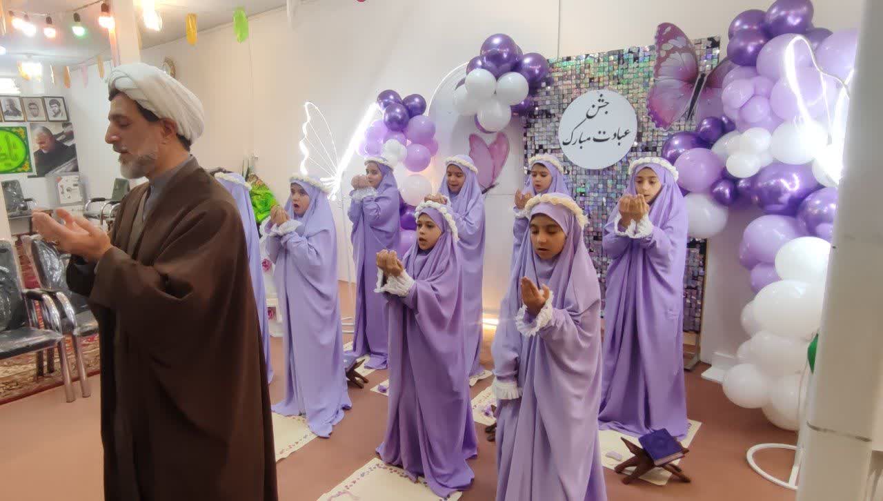 جشن تکلیف دانش آموزان دختران روستای حاجی آقا