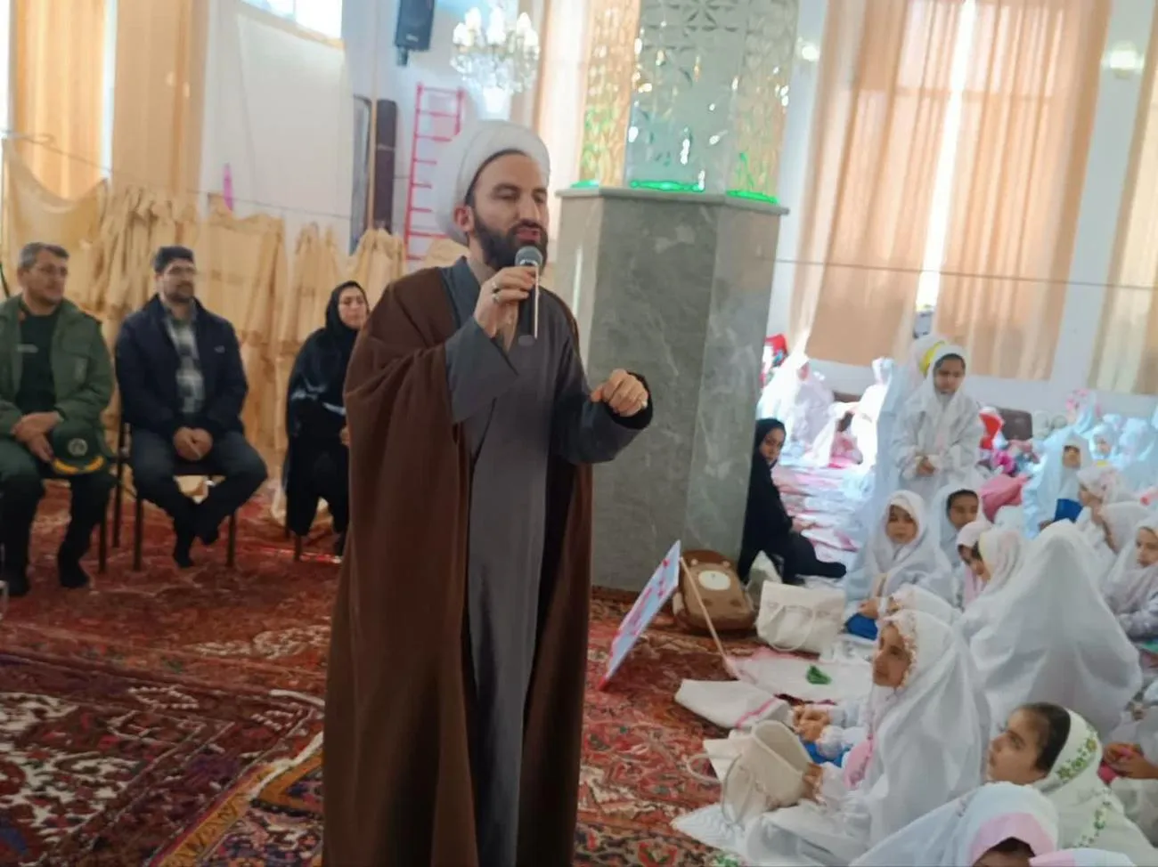 جشن تکلیف دانش آموزان دختر شهرستان آذرشهر