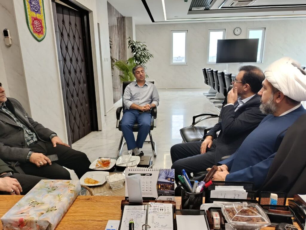 دیدار و تبریک انتصاب مدیر ستاد اقامه نماز با سپهری مدیر درمانگاه تازه تاسیس حضرت زینب (ع) زنجان