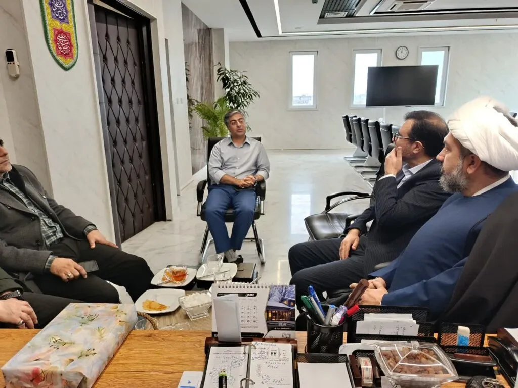 دیدار و تبریک انتصاب مدیر ستاد اقامه نماز با سپهری مدیر درمانگاه تازه تاسیس حضرت زینب (ع) زنجان