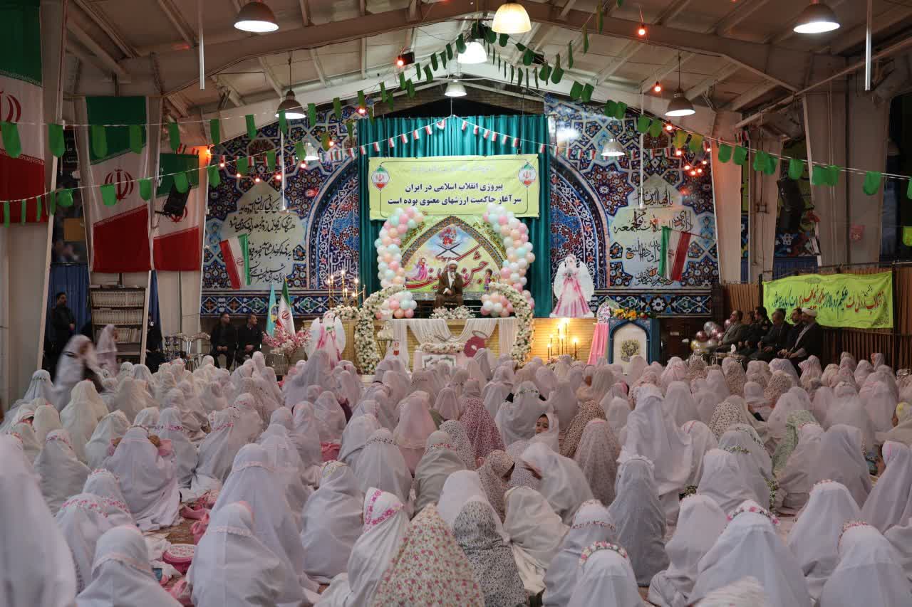 جشن تکلیف ۲ هزار دانشآموز دختر شهرستان مرند