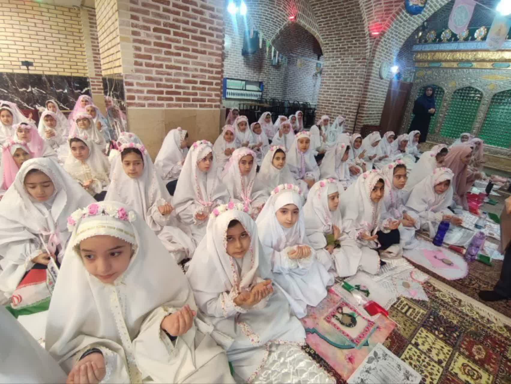 برگزاری جشن تکلیف دختران شهرستان سراب