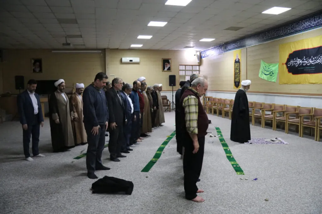 تأکید ستاد اقامه نماز کشور بر آسیب شناسی امر اقامه نماز در دیدار با نماینده ولی‌فقیه زنجان