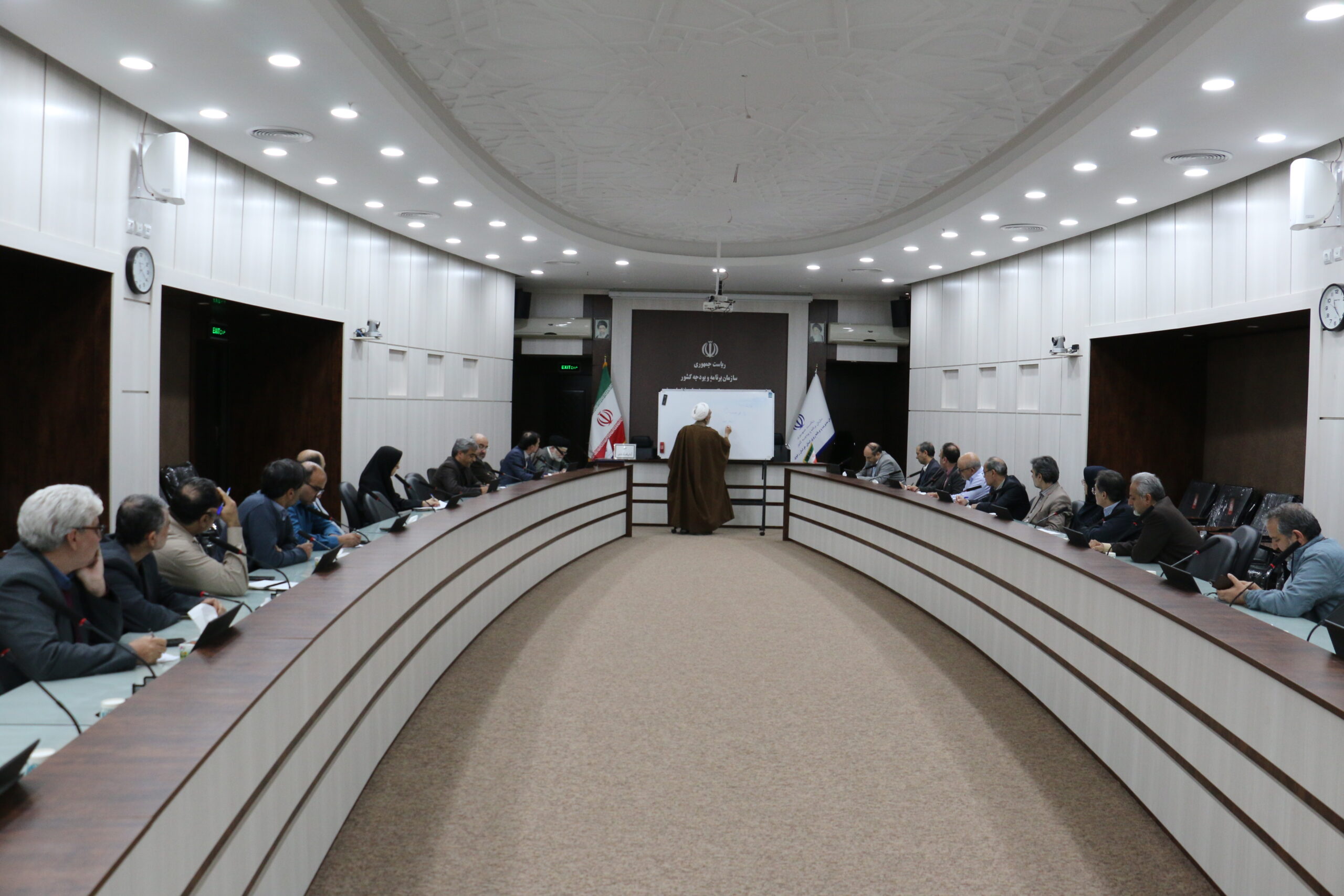 برگزاري دوره آموزشي مديريت اقامه نماز، ويژه مديران در سازمان مديريت و برنامه ريزي خراسان رضوي