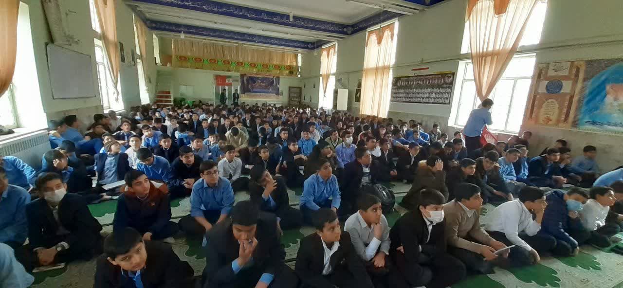 طرح نیایش در بهار تعلیم و تربیت در شهرستان گناباد برگزار شد