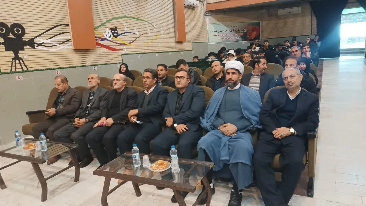دومین مهرواره ملی شعر نماز در کردستان برگزار شد