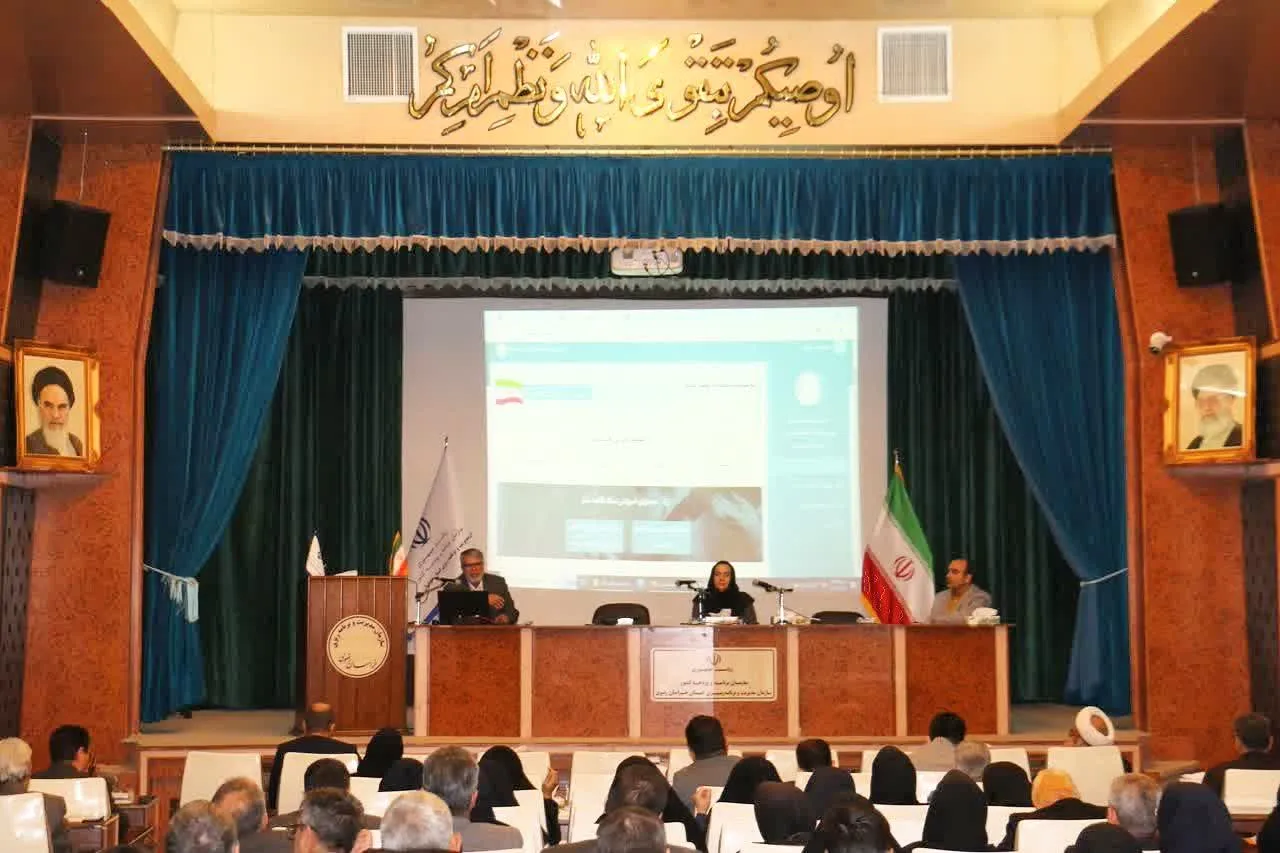 جلسه توجیهی دبیران اقامه نماز دستگاههای اجرایی خراسان رضوی برگزار شد