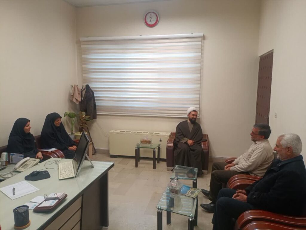 دیدار مدیر ستاد اقامه نماز استان با مدیرکل انتقال خون سمنان