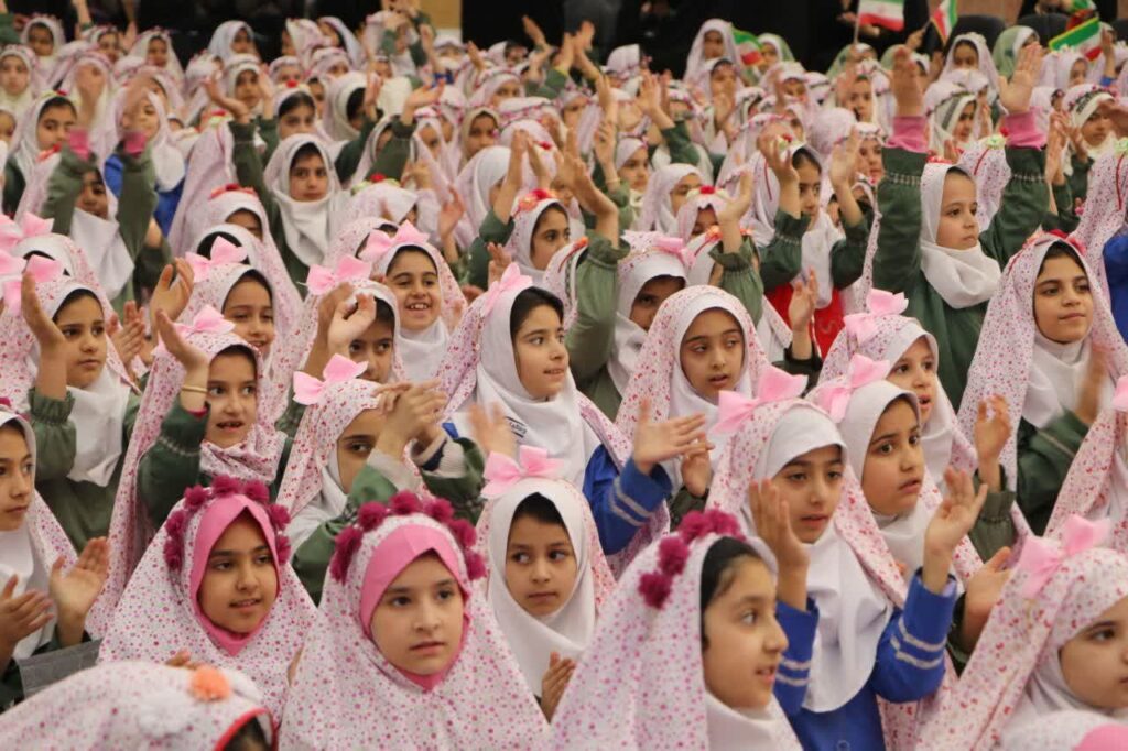 «جوانه‌های امید» در شهرستان اردکان جشن تکلیف گرفتند