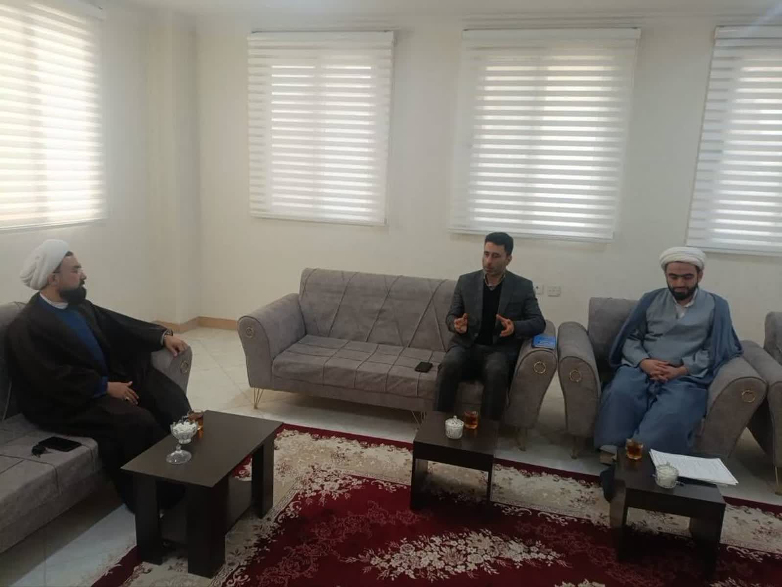 دیدار معاون پرورشی و فرهنگی آموزشوپرورش با مدیر ستاد اقامه نماز استان سمنان برگزار شد