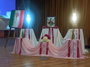 تجلیل از برگزیدگان جشنواره پوستر و تصویرسازی نماز در کوهدشت.