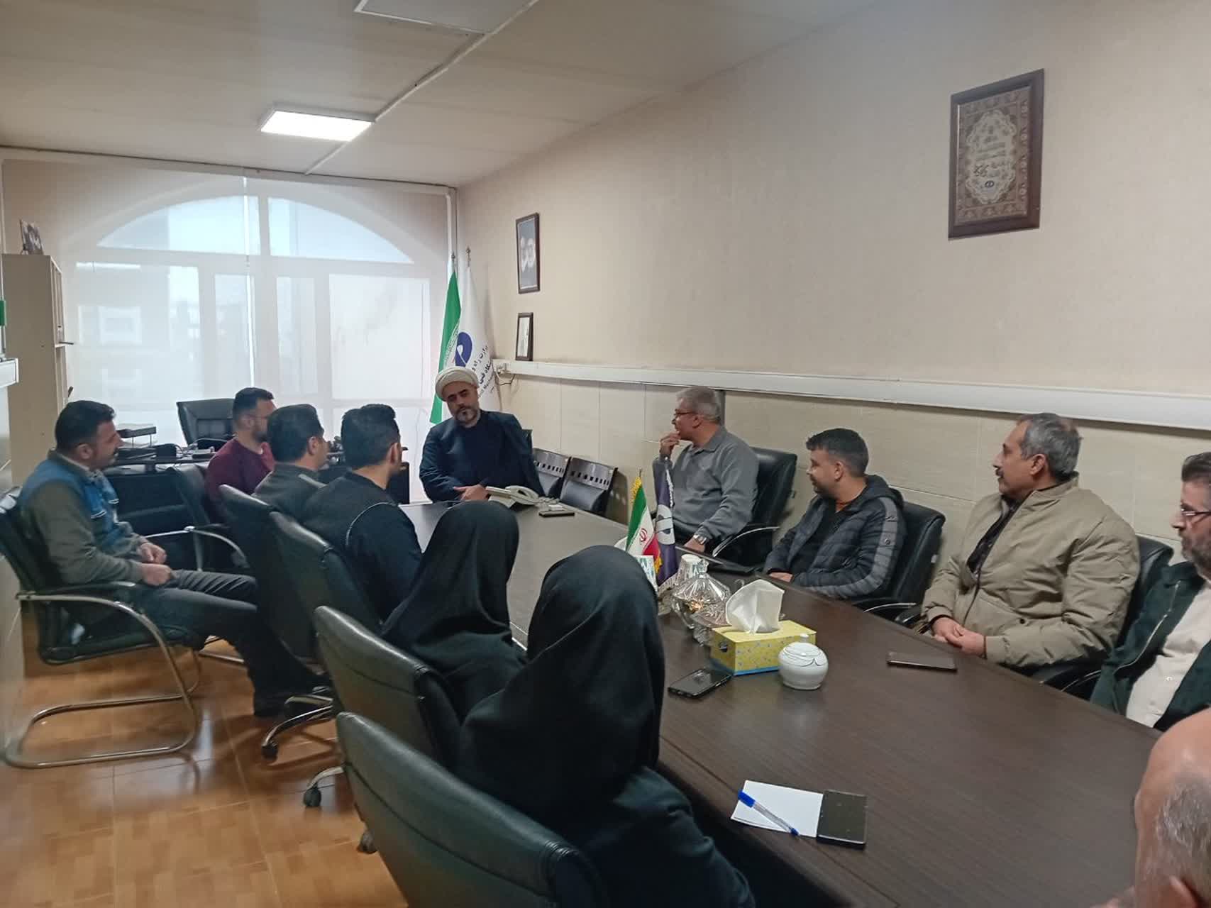 دوره آموزشی سبک زندگی قرآنی در اداره کل آزمایشگاه فنی و مکانیک خاک استان البرز برگزار شد