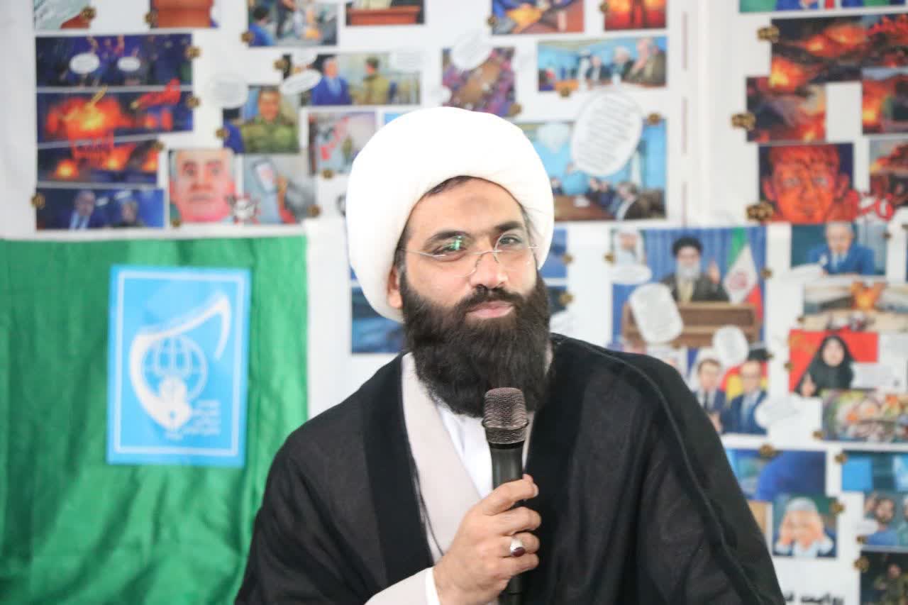 گفتمان نمازشناسی در دبیرستان تربیت دهلران برگزار شد