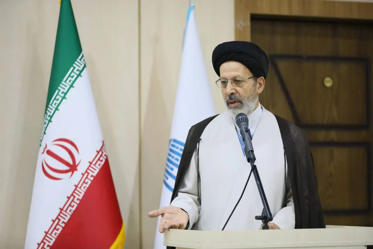 نشست فصلی ائمه جماعات دستگاههای اجرایی استان همدان برگزار شد