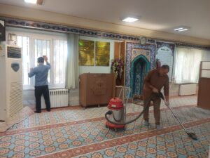 آیین غبارروبی نمازخانه ادارات و دانشگاه های قم برگزار شد