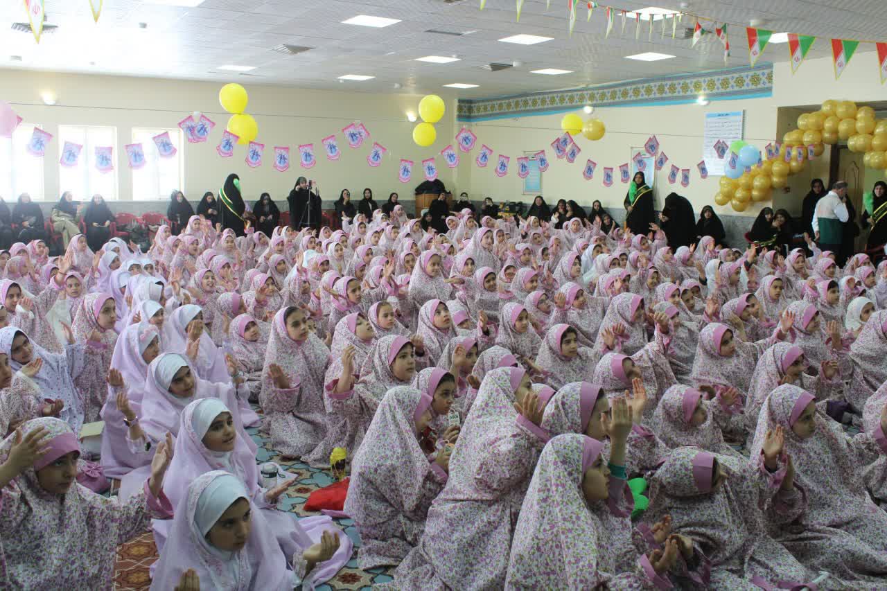 جشن تکلیف دختران دانش آموز شهرستان فریدونشهر اصفهان