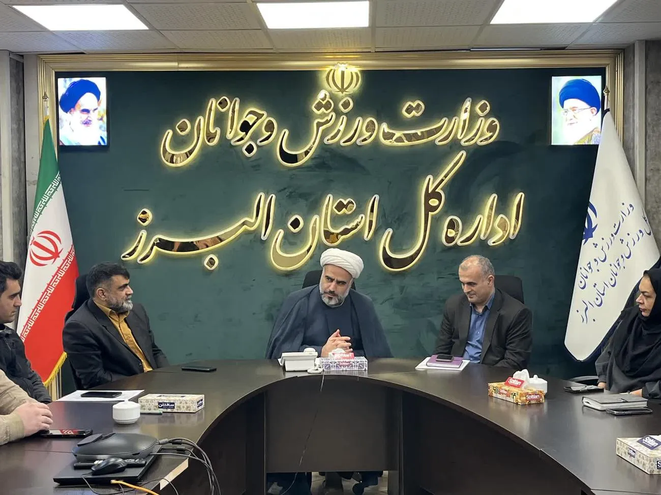 دوره آموزشی مدیریت نماز پیش از اجلاس استانی نماز ویژه مدیران ورزش و جوانان استان البرز برگزار شد
