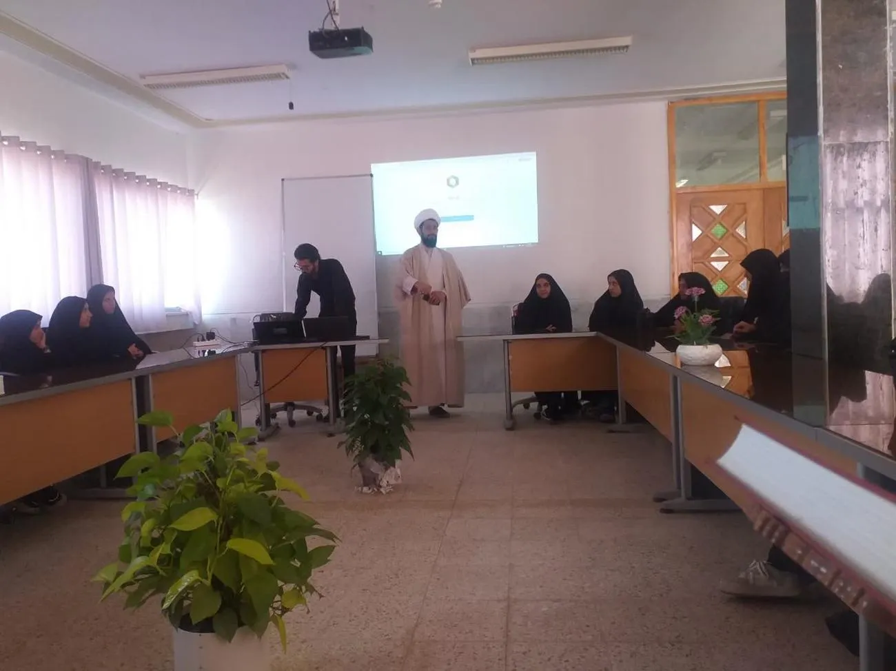 برگزاری نشست دانش‌آموزی آداب نماز و برکات روزه‌داری در شهرستان فارسان