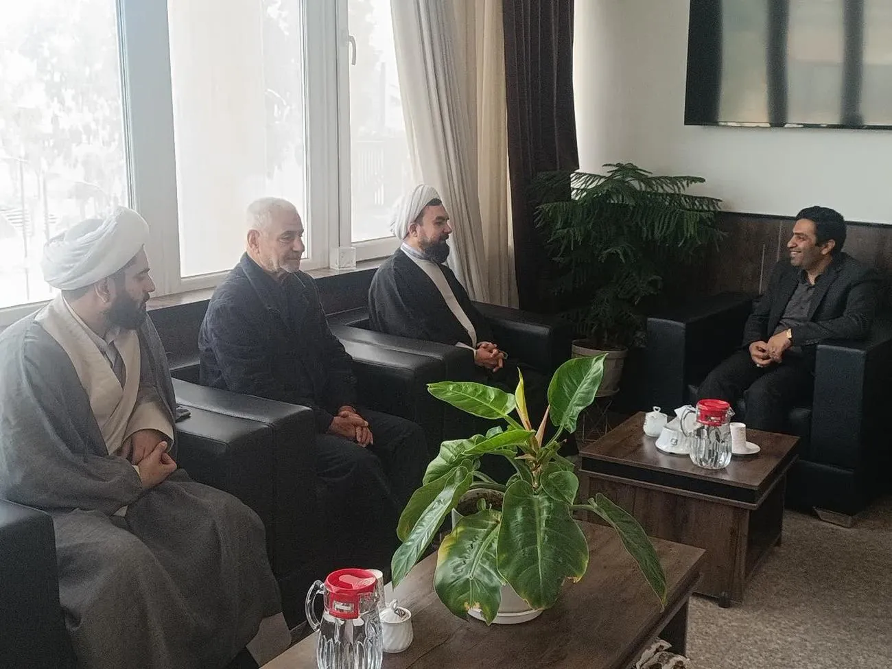 دیدار مدیر ستاد اقامه نماز استان سمنان با مدیرکل گمرک استان سمنان برگزار شد