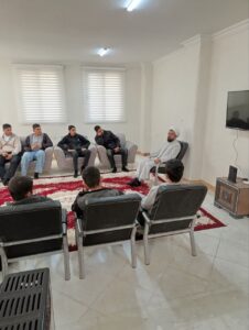 دیدار دانش‌آموزان دبیرستان‌های شهرستان سمنان با مدیر ستاد اقامه نماز استان برگزار شد