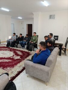 دیدار دانش‌آموزان دبیرستان‌های شهرستان سمنان با مدیر ستاد اقامه نماز استان برگزار شد