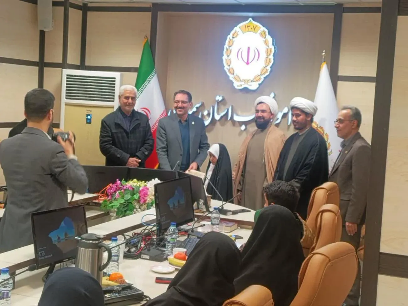 حضور مدیر ستاد اقامه نماز استان سمنان در ضیافت افطار اداره امور شعب بانک ملی استان برگزار شد