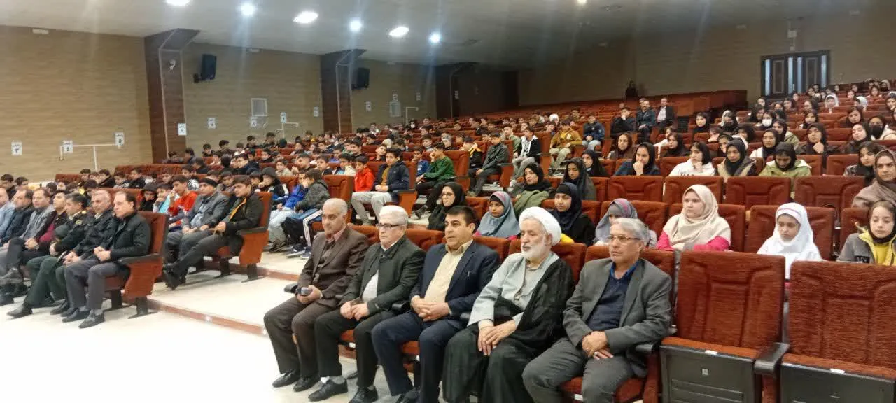 اجلاس دانش آموزی نماز در اسلام آباد غرب -1