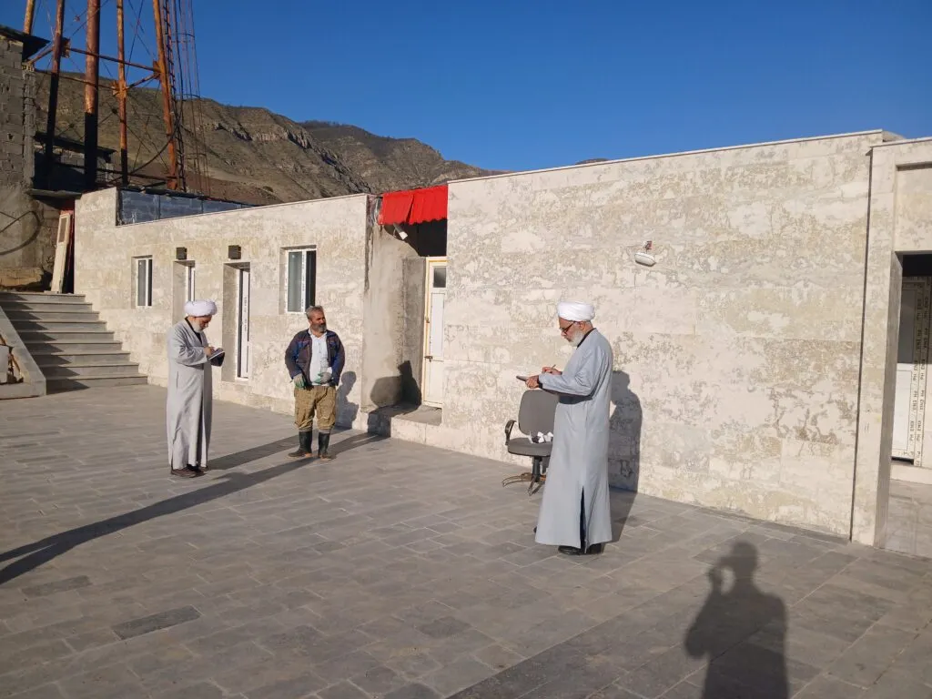 مجتمع خدماتی بین راهی