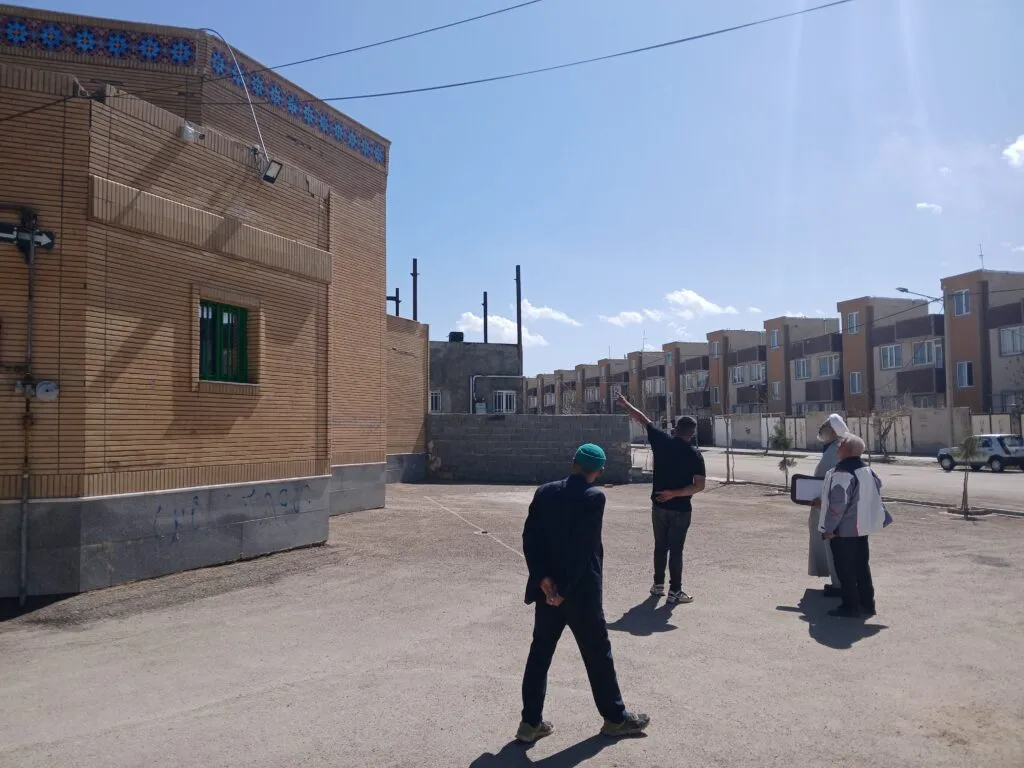 نمازخانه بین راهی